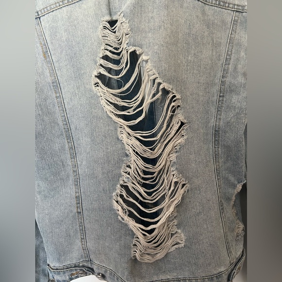 Crave Fame Super Distressed Denim Jean Jacket XS - Picture 3 of 10